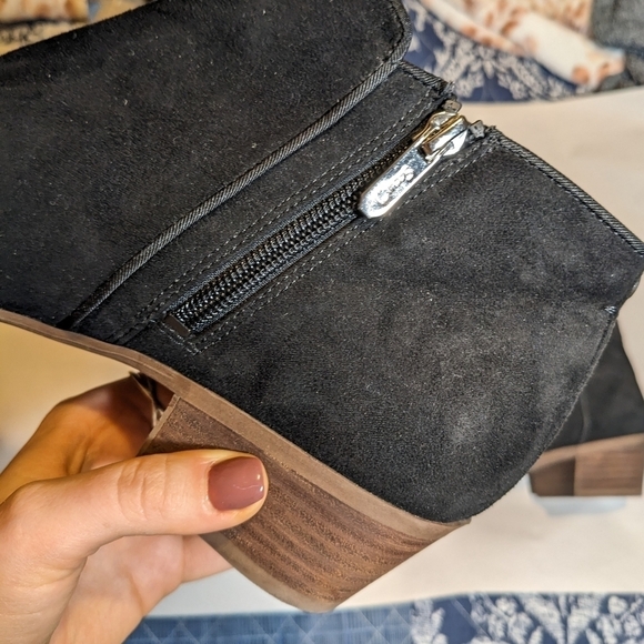 Circus by Sam Edelman Preston black faux suede booties - Picture 6 of 10